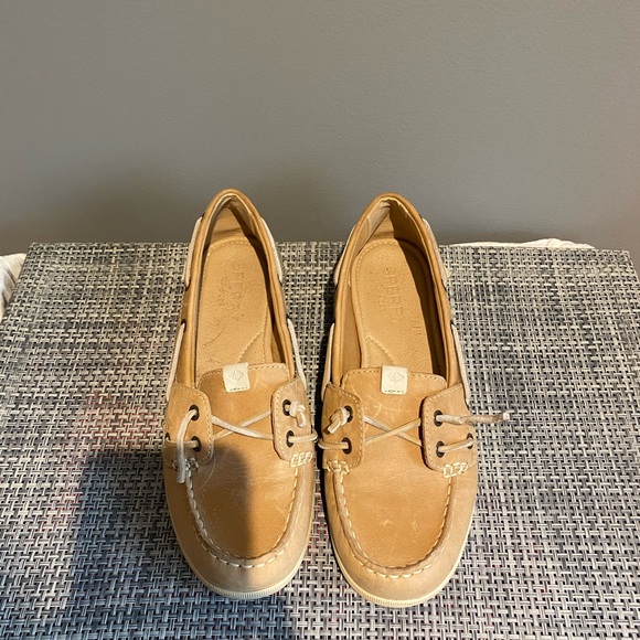 Sperry’s - Picture 2 of 2
